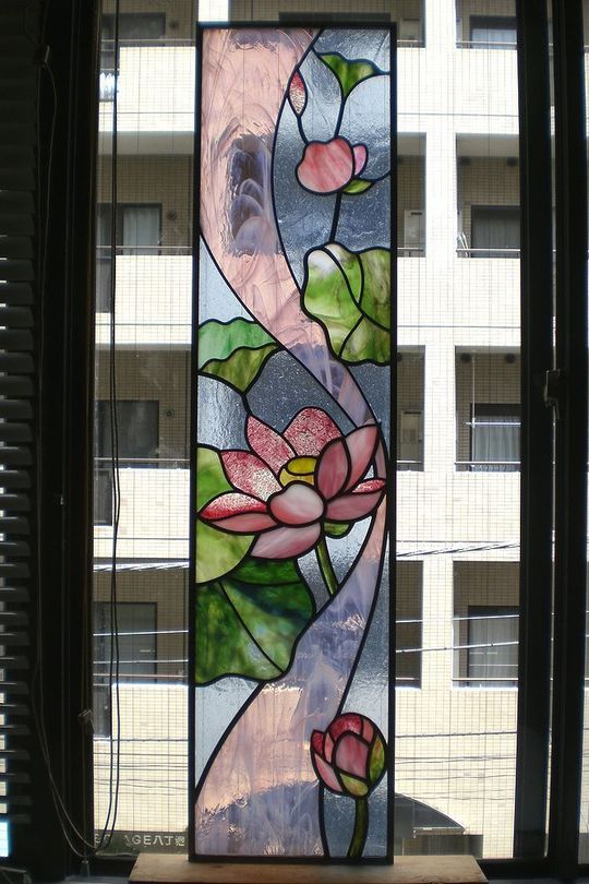 蓮 O様邸 - ステンドグラス虹工房